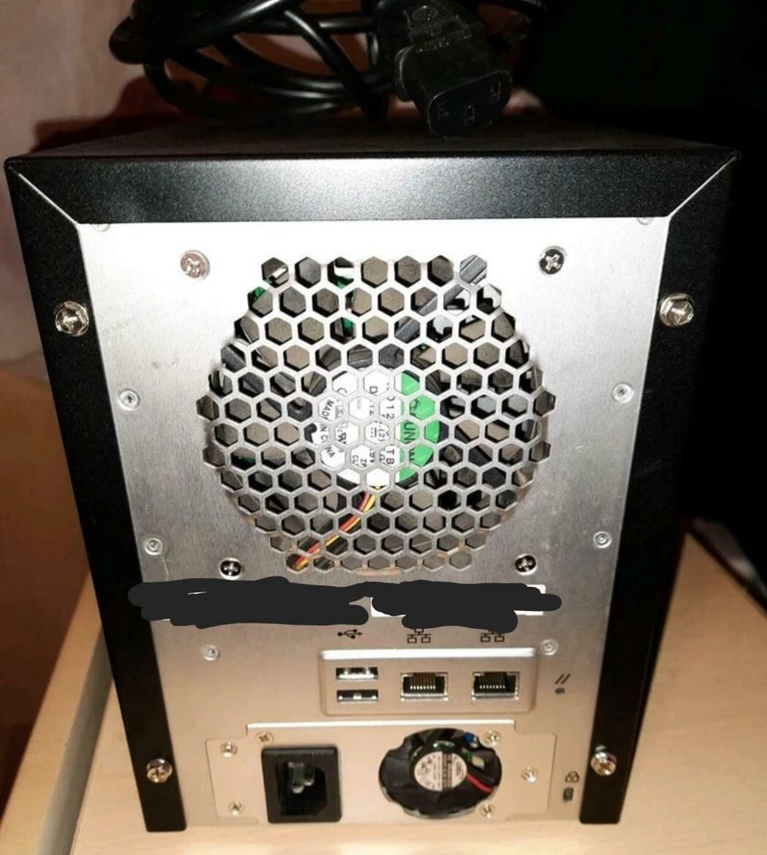 NAS Server Für 4 NAS-HDD von Intel ohne Festplatte - Bild 4 von 4