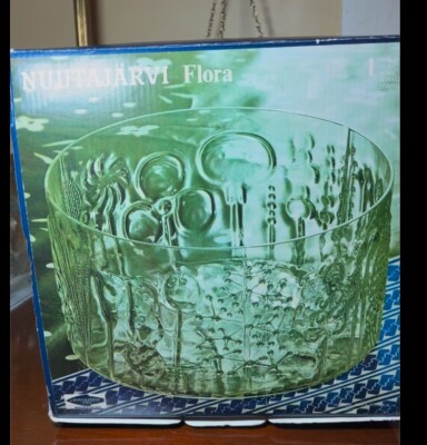 Midcentury Nuutajarvi Iittala Finland Flora Medium 7.5  Serving Bowl Oiva Toikka