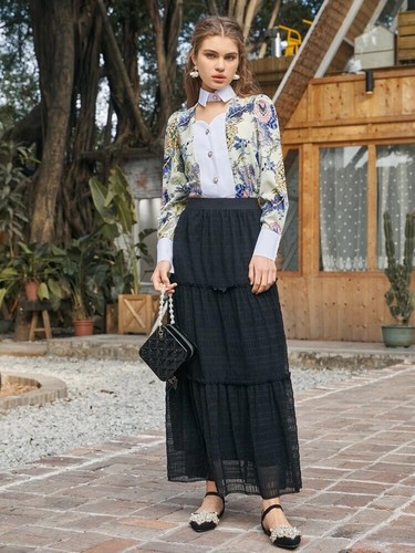 Floral Print Cut Out Front Blouse - Picture 5 of 5