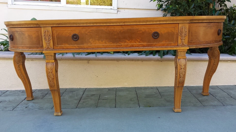 Antiguo estilo regencia francesa años 30. Aparador buffet Satinwood Robert W Irvin. Foto 2 de 4