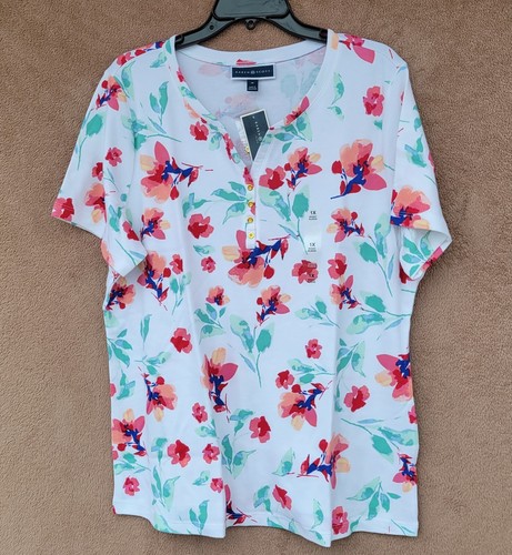 *NEW* Karen Scott Colorful Floral on White Top Henley Neck Short Sleeve - NWT - Picture 11 of 19