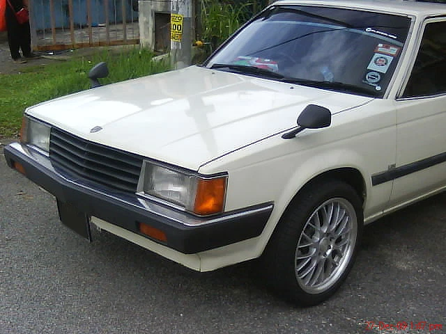 PARA TOYOTA CORONA TT141 ST140 TT140 1600 1800 LUZ INTERMITENTE ESQUINA LÁMPARA Foto 3 de 4