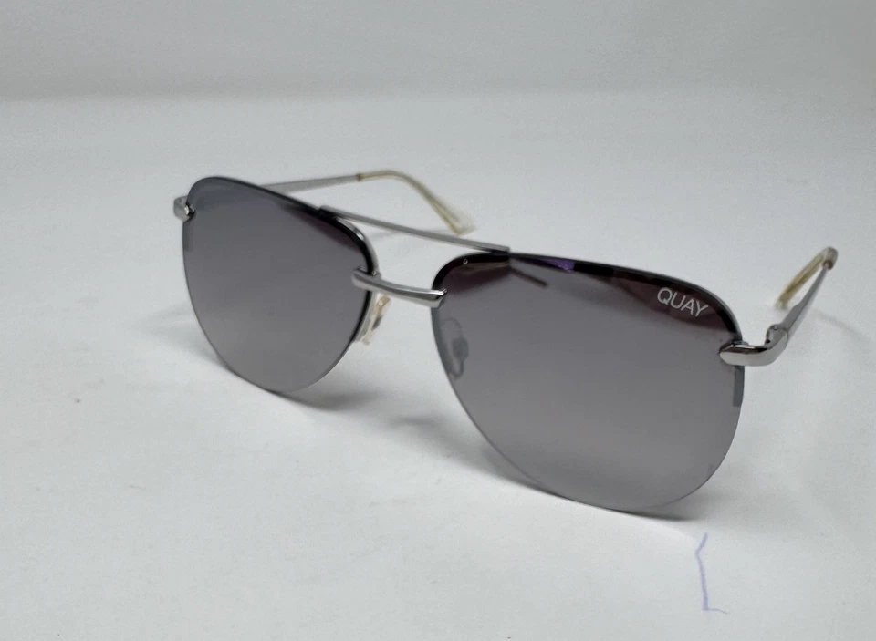 Gafas de sol Quay Australia The Playa 126 aviador estuche lentes espejadas llavero bonito Foto 2 de 4