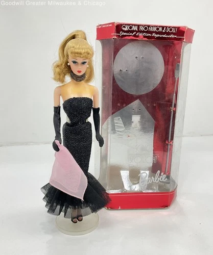 Mattel Barbie Solo in the Spotlight 1960s Reproduction Doll