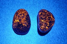 Fluorescent Sodalite  Yooperlite   0.7 oz Total.  2 Small Bright Stones