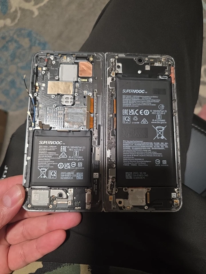 Marco medio abierto Genuiine Oneplus con toda la pieza pequeña adjunta Foto 3 de 3