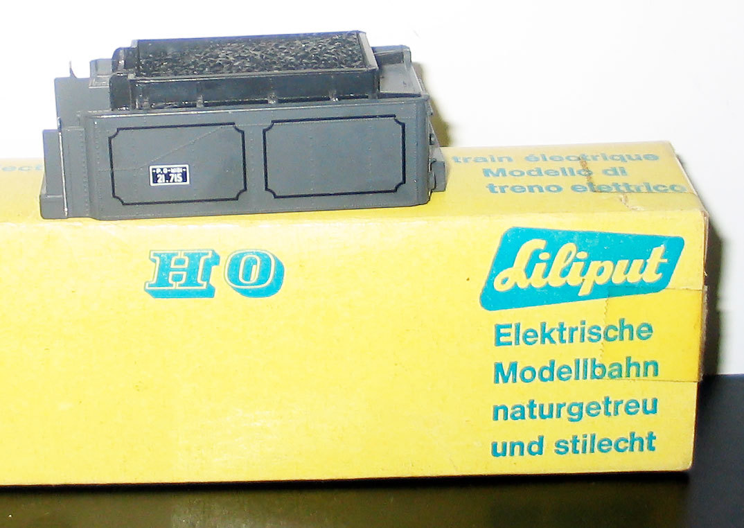 Caisse Tender PO 230 Liliput 44250 pour réparer carrosserie cassée locomotive vapeur HO