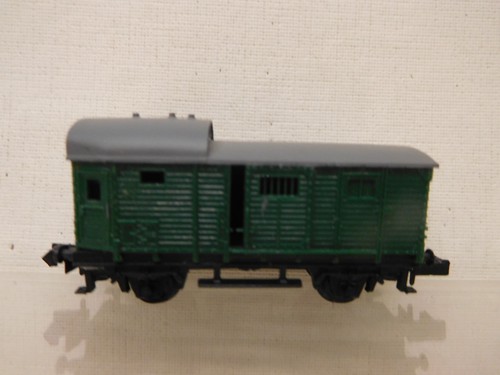 ESF-05169	Arnold Spur N Güterwagen DB 123697, mit minimale Gebrauchsspuren | Zustand: Gebraucht