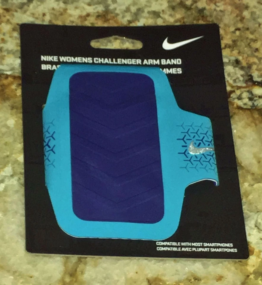 NIKE Challenger Arm Band Phone Carrier Running Training Gamma BLUE NIP Women O/S - Image 4 of 4