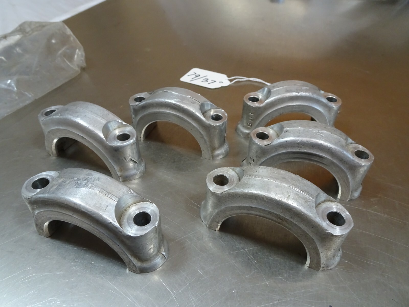 1 LARGE JOURNAL BSA ENGINE CONROD BIG END CAP. POSS VINTAGE A10 A65 A50