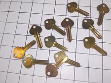 Vintage Lot Of 12 5ru8 Blank Uncut Keys Corbin Russwin 