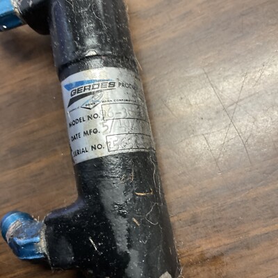 Beechcraft Sundowner Brake Maste Cylinder Gerdes P/N 96-380034-13