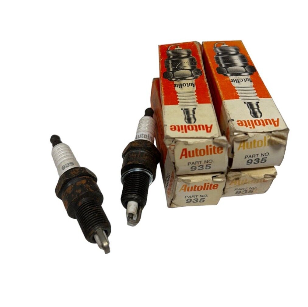 Autolite 935 Spark Plug LOT OF 4 SALE