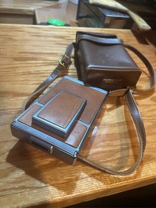 Polaroid SX-70 Land Camera Folding Instant SLR Film Camera with Case