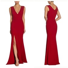 DRESS THE POPULATION Sandra Plunging V-Neck Sleeveless Crepe Gown