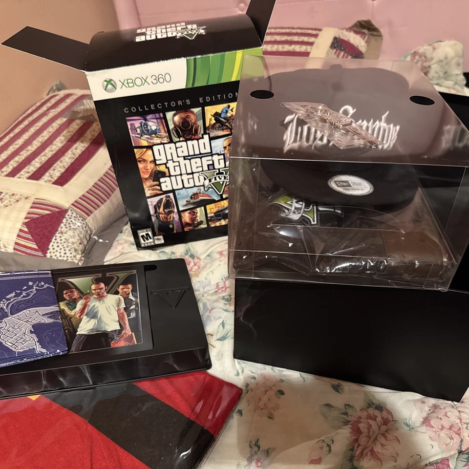 Grand Theft Auto V - Collector's Edition (Xbox 360, 2013) - Image 2 of 3
