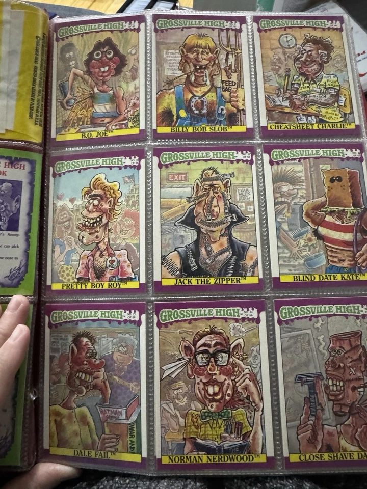 JUEGO COMPLETO DE 66 TARJETAS GROSSVILLE HIGH SCHOOL +3 ENVOLTORIOS 1986 cubo de basura niños Foto 2 de 4