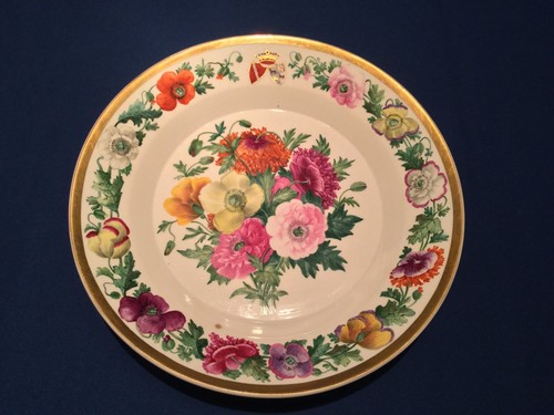 Assiette en porcelaine armoiries d'alliance COMFEN VON KAGENECK & WOLFF VON GUDENBERG 19. JHDT - Photo 1/5