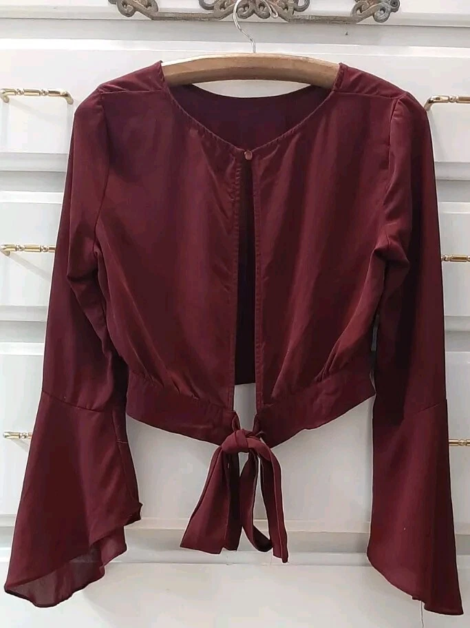 Blusa corta Ambiance talla S abierta con lazo trasero manga larga campana granate borgoña boho Foto 2 de 4