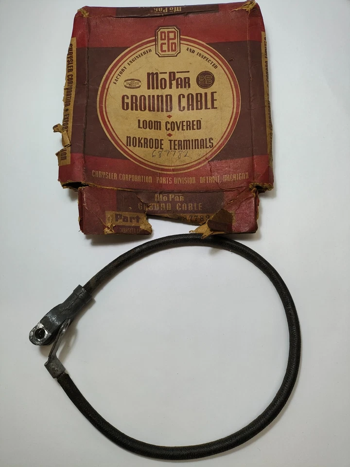 1946-1948 Desoto S-11 6 Volt Battery Cable Terminal 687782 NOS - Image 2 of 4