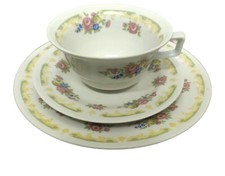 Jlmenau Graf von Henneberg Kaffeetasse Teetasse Untertasse Kuchenteller DDR