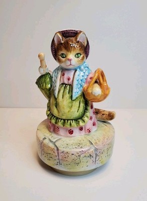 Vintage Schmid Music Box Beatrix Potter 'Mrs. Ribby' Cat Figurine ''Rolly Poly''