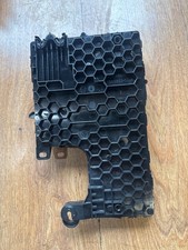 1567454-00-B Right side body controller Tesla Model 3