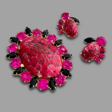 Vintage Signed TARA Juliana D&E Pink Art Glass Rhinestone Brooch Earrings Set