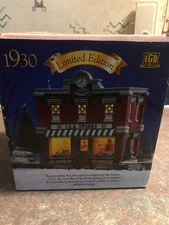 IGA Grocery Store Christmas Village Storefront House Limited Edition 1997 Light