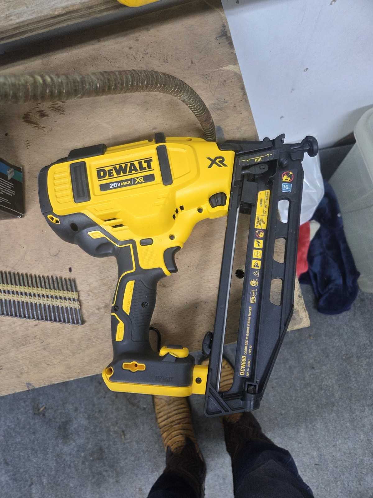 DEWALT XR DCN660 20V Cordless 16 Gauge Finish Nailer Yellow Black