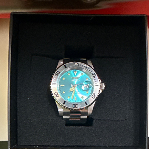 Invicta Pro Diver Men's 40mm Blue Dial Quartz Diver Watch Date W/Box