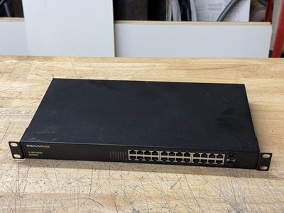 Signamax C-100 24 Port Gigabit PoE+ Switch