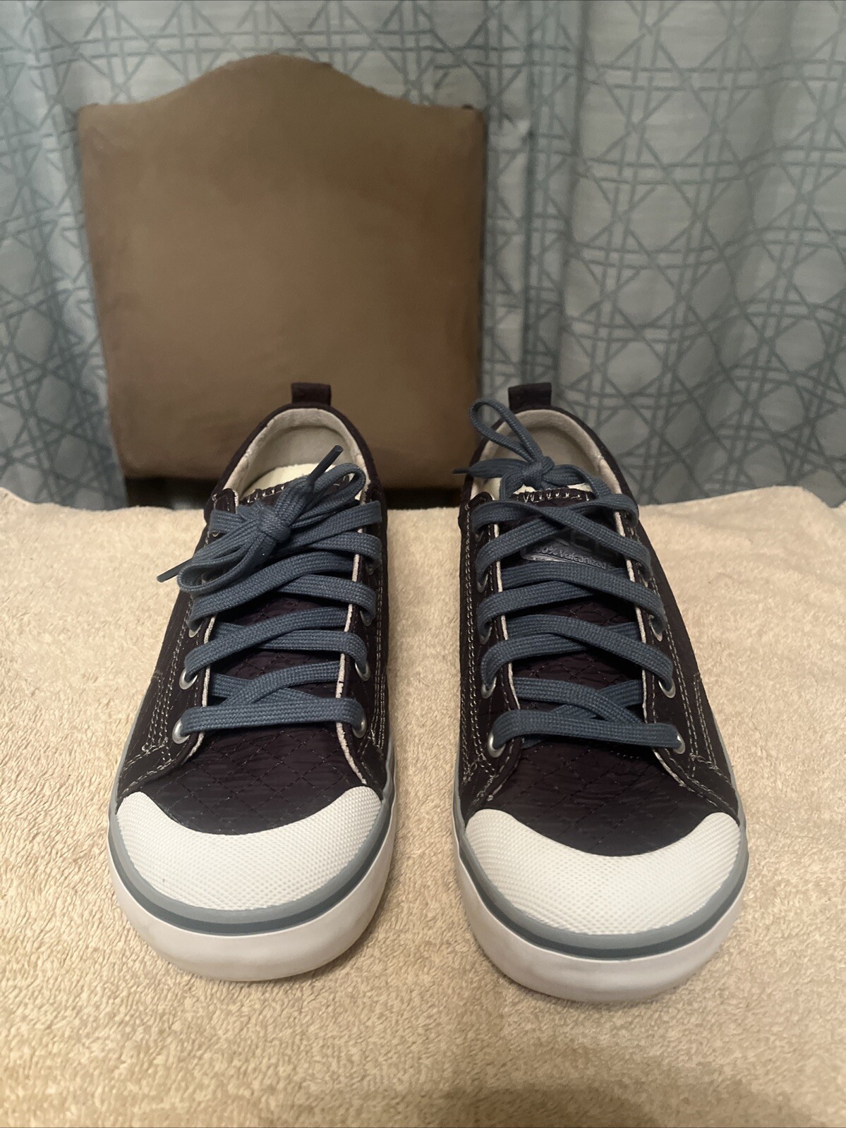 Scarpe da donna trapuntate Keen Elsa II blu grigio stringate casual taglia 7 W