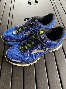 brooks gts 17 mens size 11