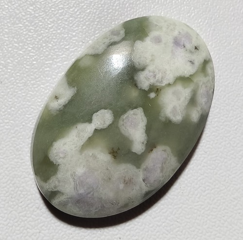 30.65 Cts Natural Peace Jade Cabochon Gemstone 29.3x18.8x6.1 MM - Picture 3 of 3