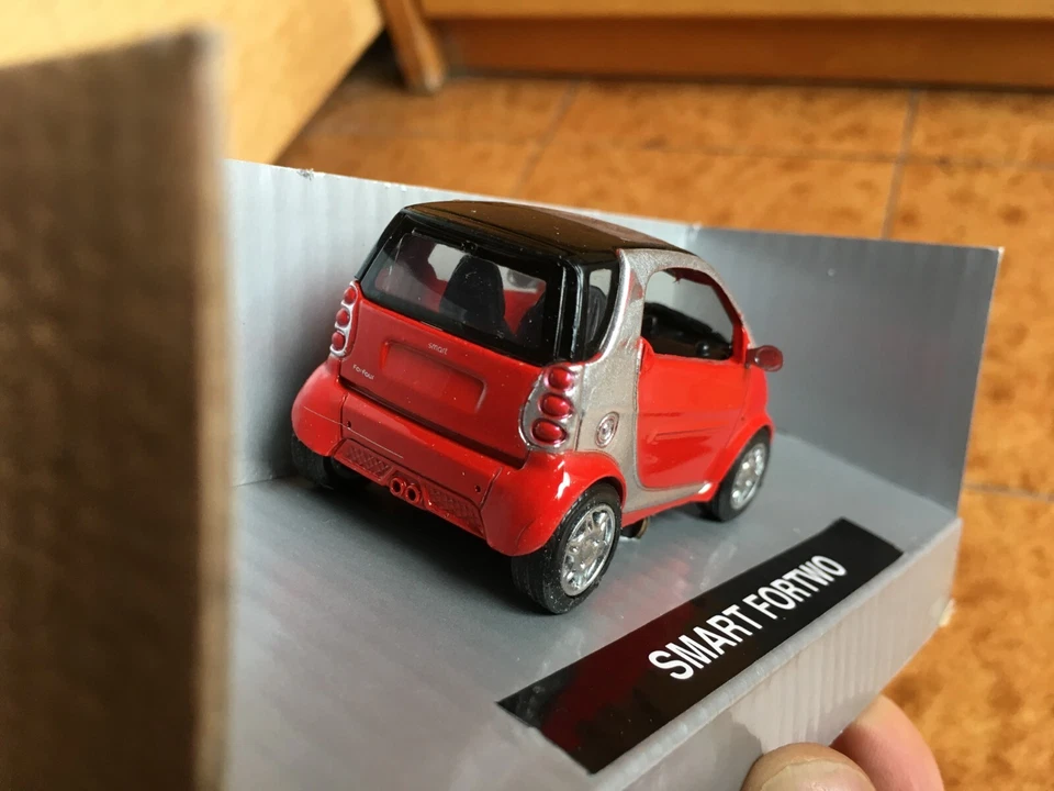 SMART FORTWO For Two scala 1/43 auto metallo NEWRAY NEW RAY NEW-RAY macchinina - Immagine 4 di 4