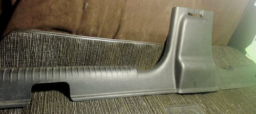 Jeep Liberty OEM 2002-2004 Right Side Light Slate Gray Center Pillar Trim - Picture 2 of 10