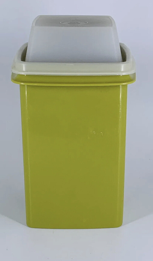 Tupperware Pickle Olive Jalapeño Container Keeper Avocado Green