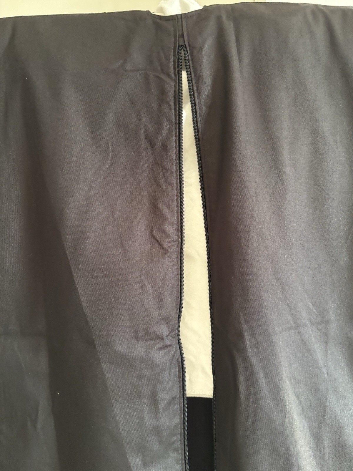 SAINT LAURENT Housse de protection vêtements Saint Laurent