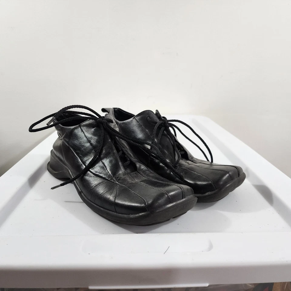 Mocasín Flyzlace NYLA Vintage Años 90 Y2K Con Cordones Cuero Negro Vamp ancho EUR 41 Foto 2 de 4