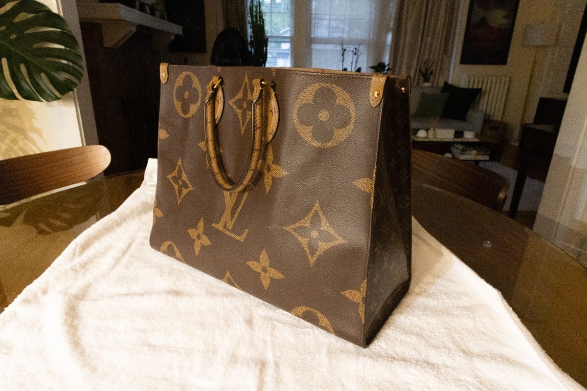 Louis Vuitton Monogram Giant Reverse OnTheGo GM View 2