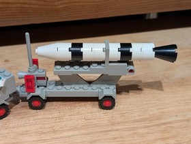 LEGO Space: Mobile Rocket Launcher (462), complete, manual, damaged box, one sub