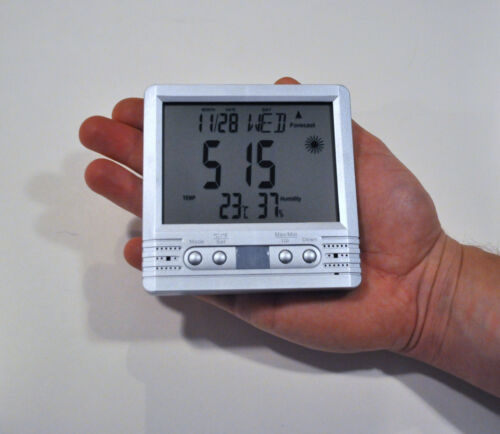 Thermomètre horloge HD Lawmate Covert 1080P caméra de sécurité nounou PV-TM10 - Photo 1 sur 1