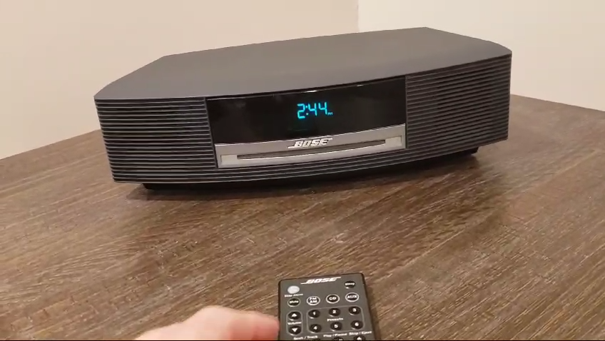 Bose Wave Music System AM/FM CD Player Clock Radio+ Remote