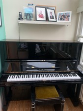 Yamaha Beautiful U3 Upright Piano, Three Pedals, Stool Included, Concert Sound 