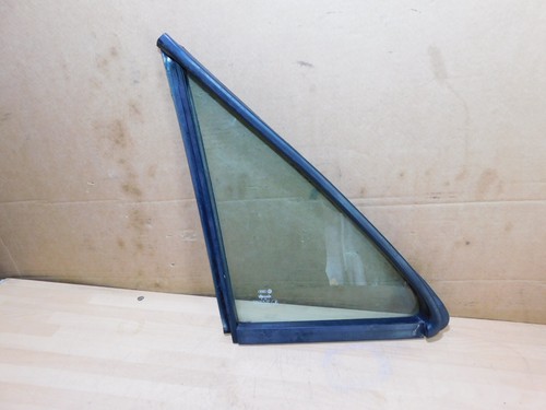 VW GOLF MK2 FRONT LEFT QUARTER GLASS (for models with moldings) - Picture 2 of 2