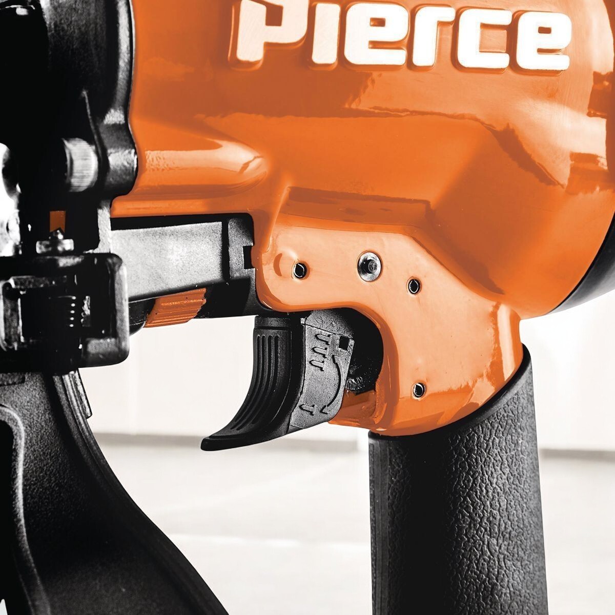 Pierce Professional Coil Siding Nailer PRC-SN 15 Degree 6388 Pierce Professional Coil Siding Nailer PRC-SN 15 Degree 6388