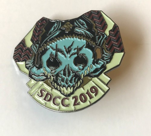 SDCC 2019 EXCLUSIVE Sideshow Court of the Dead & Nuclear Blast - 2 Piece Pin Set - Picture 4 of 5