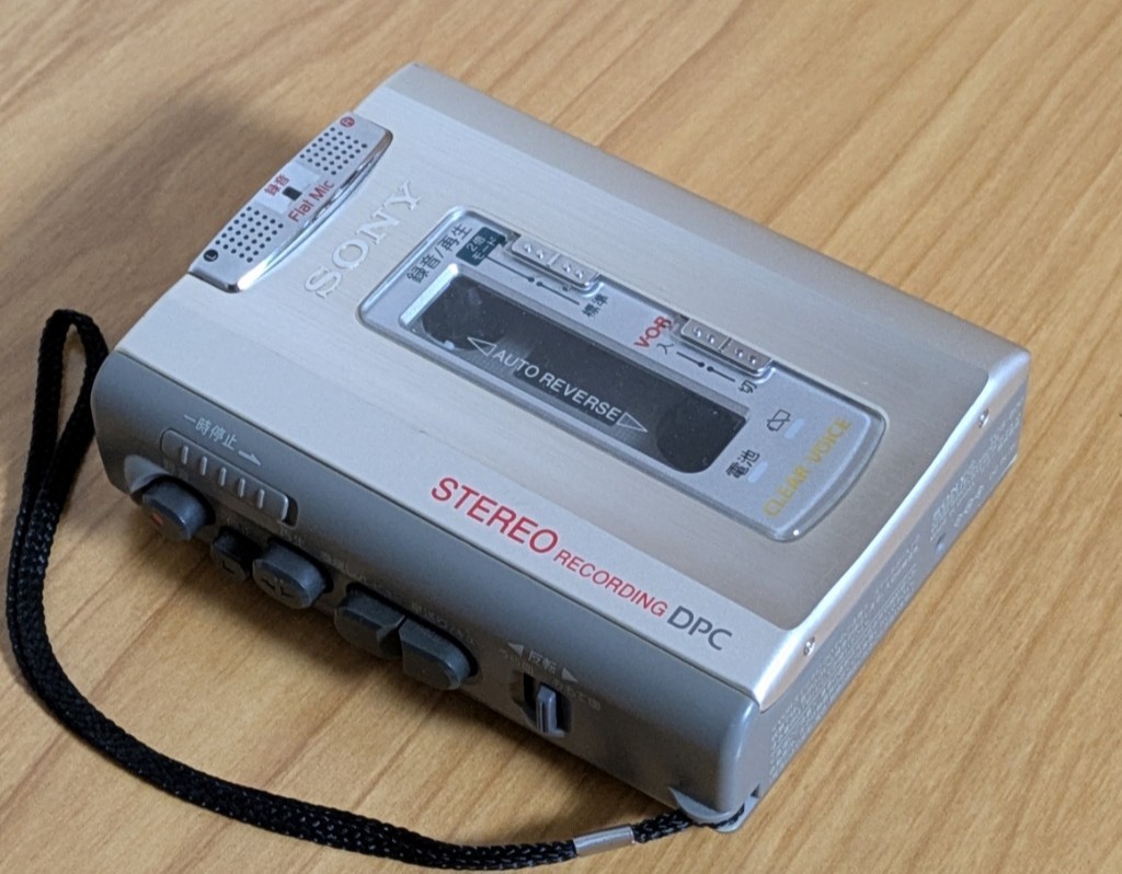SONY TCS-600 WALKMAN Stereo Cassette Tape Recorder Player Confirmed Operation