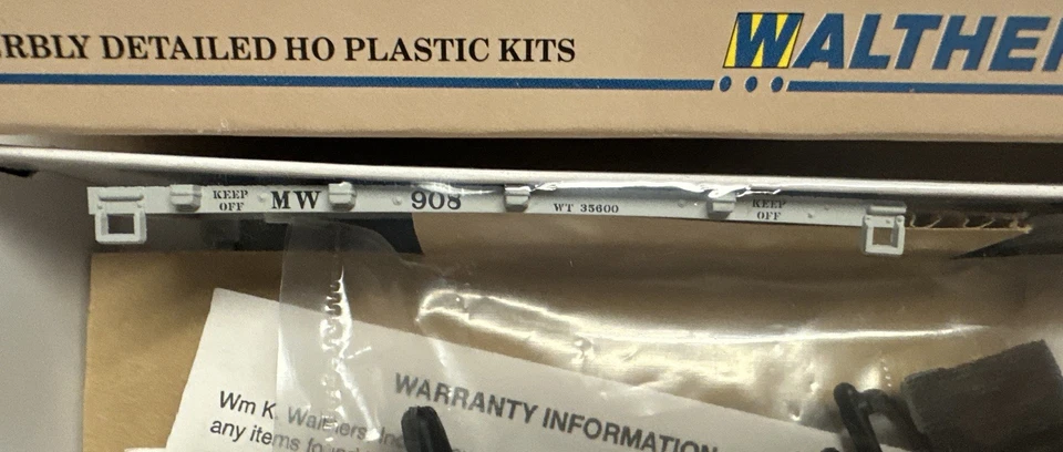 Walthers HO Scale MOW Maintenance Of Way 30' Blacksmith Car Kit #908 - Image 2 of 3